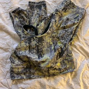 Women’s size 10 lululemon leggings and sports bra matching set